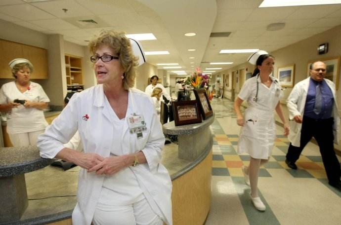 出国看病专家：几乎所有的转移性GIST患者均可采用伊马替尼治疗